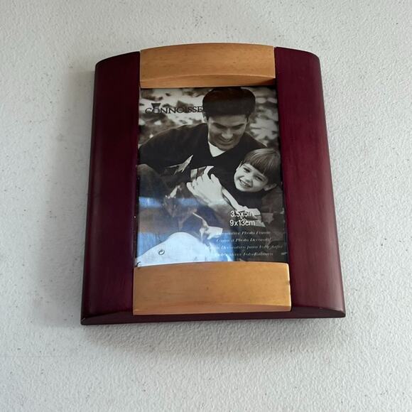 Connoisseur 3.5" x 5" LOVE 2 Tone Designer Wood Picture Frame - Picture 2 of 6